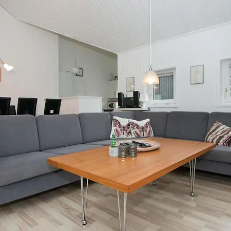 Σπίτι διακοπών Three-bedroom Holiday In 25
