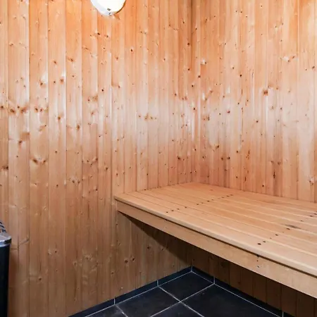 Three-bedroom Holiday In 25 Σπίτι διακοπών