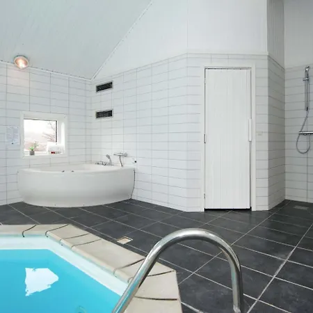 Three-bedroom Holiday In 25 * Ebeltoft